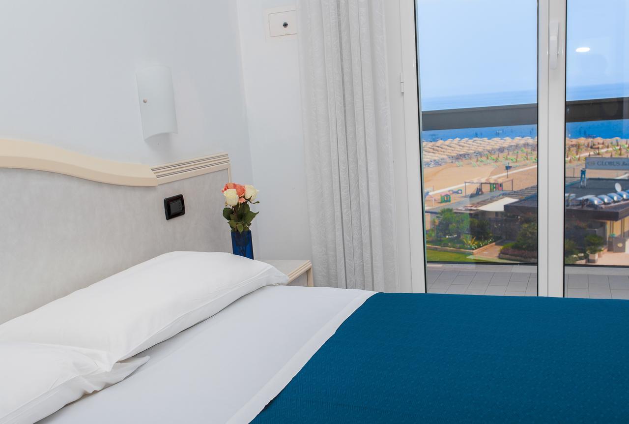 Hotel Oriente Milano Marittima Buitenkant foto
